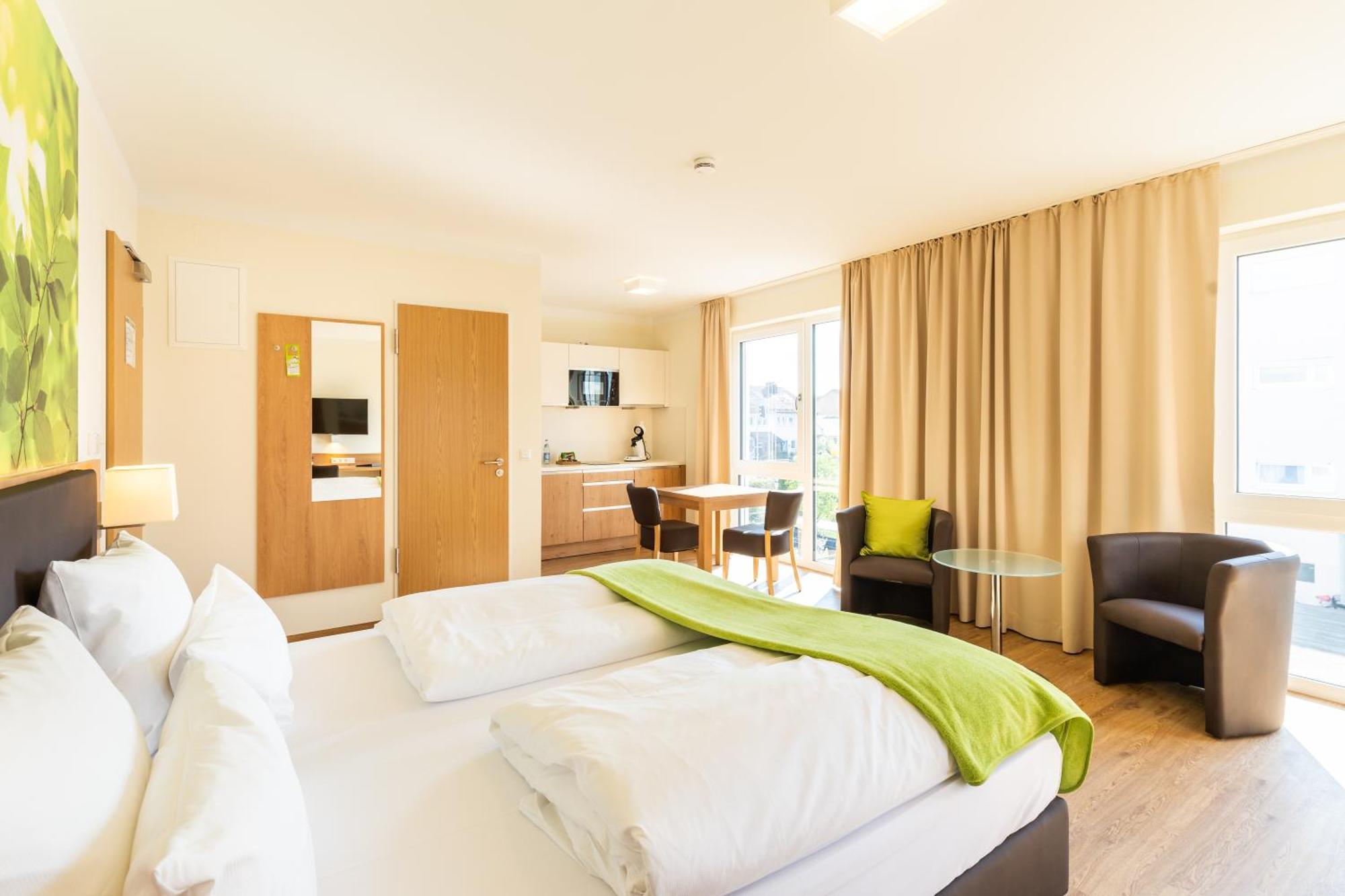 Inhouse - Wohnen Auf Zeit Aparthotel Ingolstadt Bagian luar foto