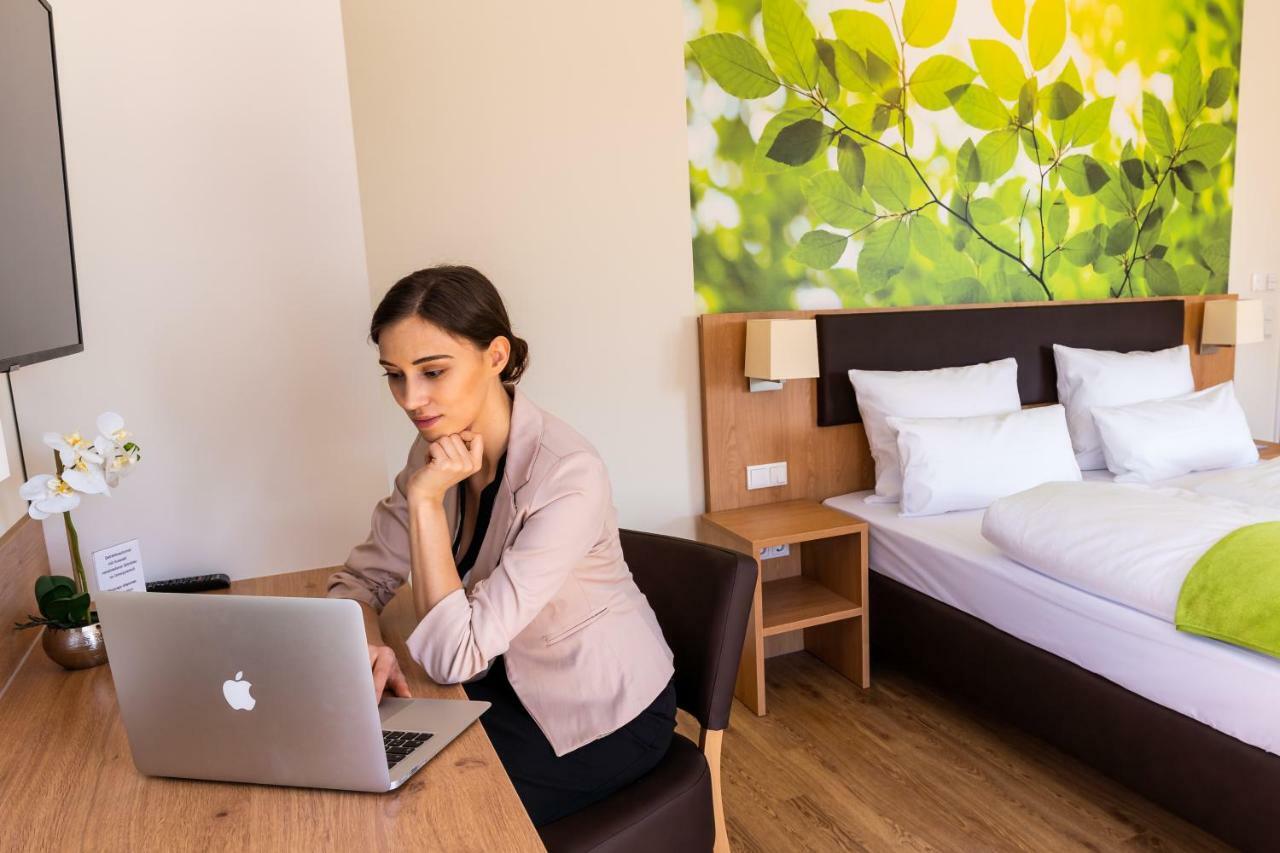 Inhouse - Wohnen Auf Zeit Aparthotel Ingolstadt Bagian luar foto