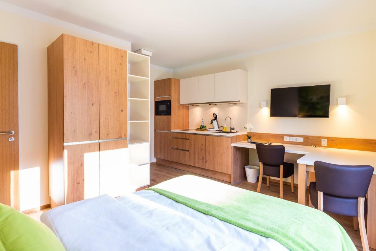 Inhouse - Wohnen Auf Zeit Aparthotel Ingolstadt Bagian luar foto