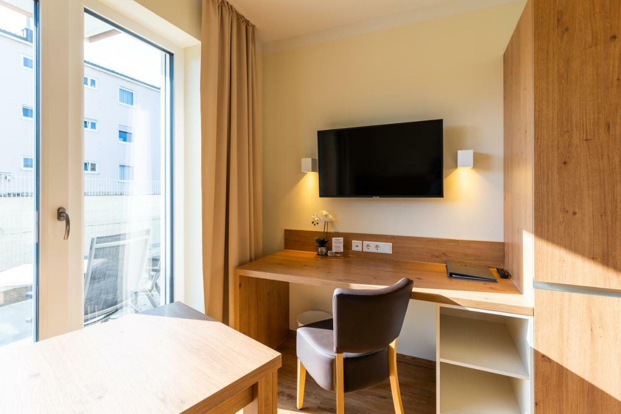 Inhouse - Wohnen Auf Zeit Aparthotel Ingolstadt Bagian luar foto