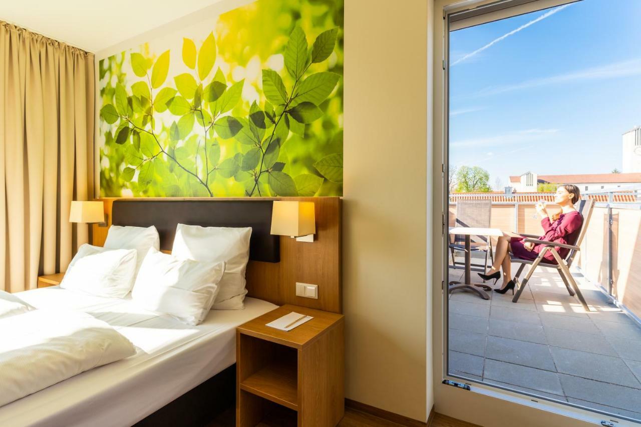 Inhouse - Wohnen Auf Zeit Aparthotel Ingolstadt Bagian luar foto